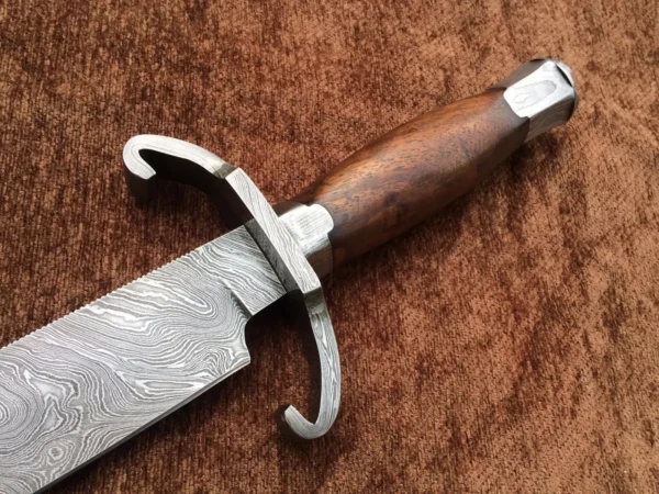 Damascus Steel Bart Moore Bowie knife , Historical Knife , Alamo Museum Historical knife , Collectable knife , Hunting knife, high quality custom knife , high quality damascus steel knife , custom knife , sufi damascus custom knife
