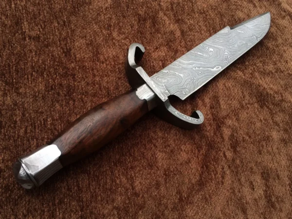 Damascus Steel Bart Moore Bowie knife , Historical Knife , Alamo Museum Historical knife , Collectable knife , Hunting knife, high quality custom knife , high quality damascus steel knife , custom knife , sufi damascus custom knife