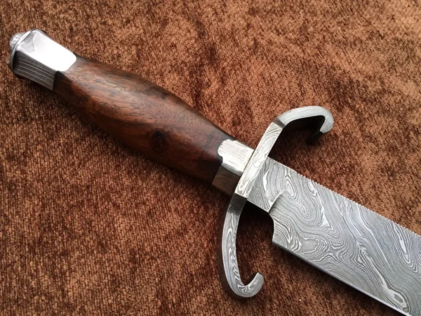 Damascus Steel Bart Moore Bowie knife , Historical Knife , Alamo Museum Historical knife , Collectable knife , Hunting knife, high quality custom knife , high quality damascus steel knife , custom knife , sufi damascus custom knife